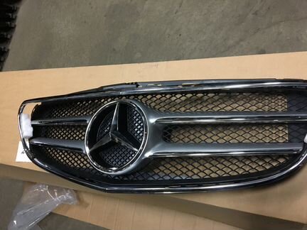 Mercedes E 212 решетка радиатора