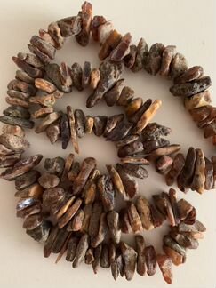 Бусы из янтаря необработанного