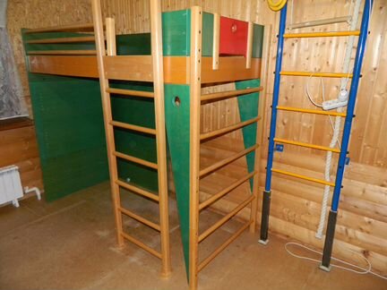 Кровать-чердак