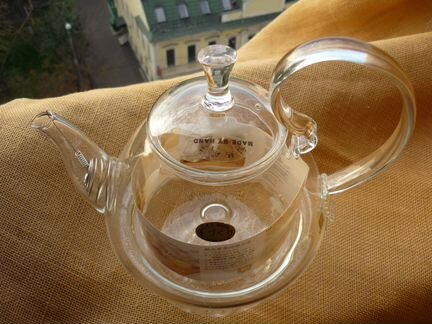 Красивый стеклянный термостойкий чайник 600 мл