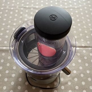 Соковыжималка Kenwood JE950