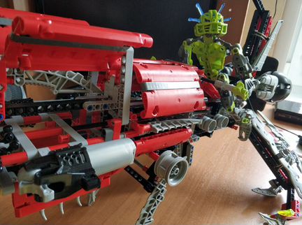 Lego Bionicle Axalara T9 (8943 Аксалара Т9)